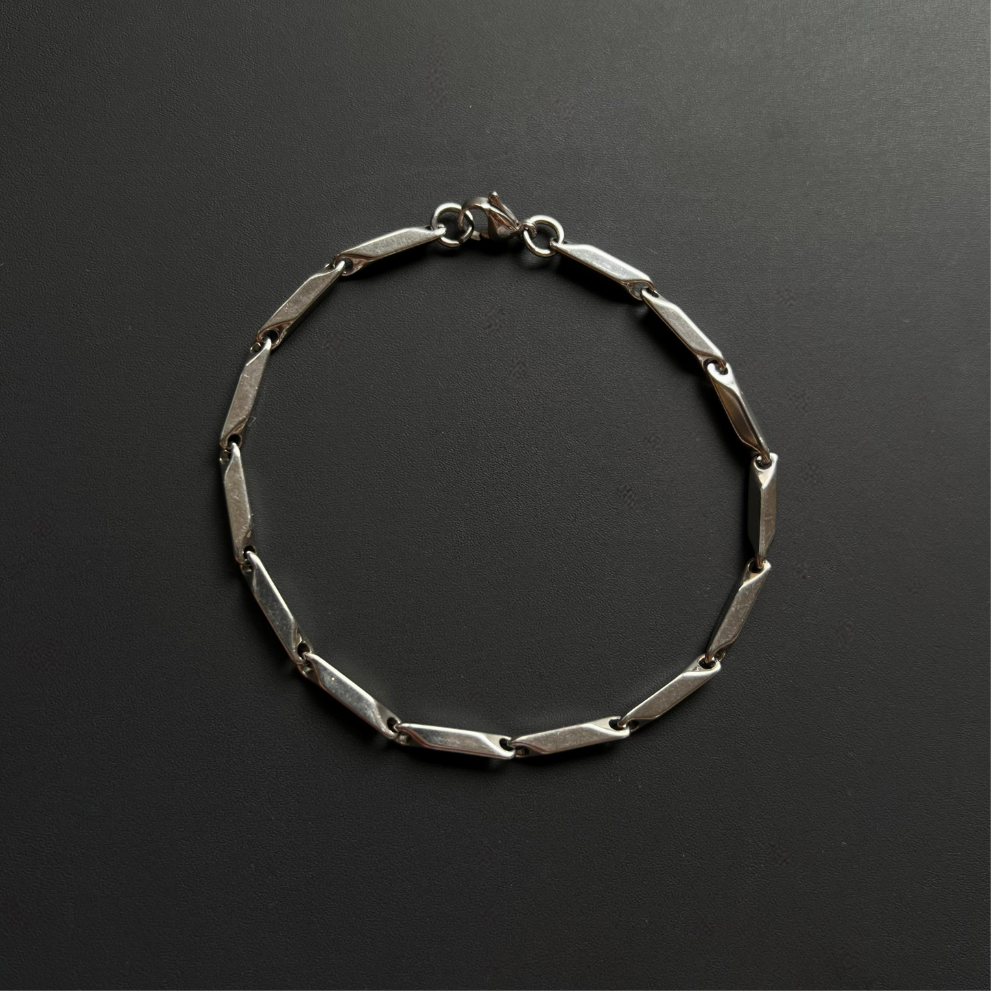 Mystery Box M - REVUR